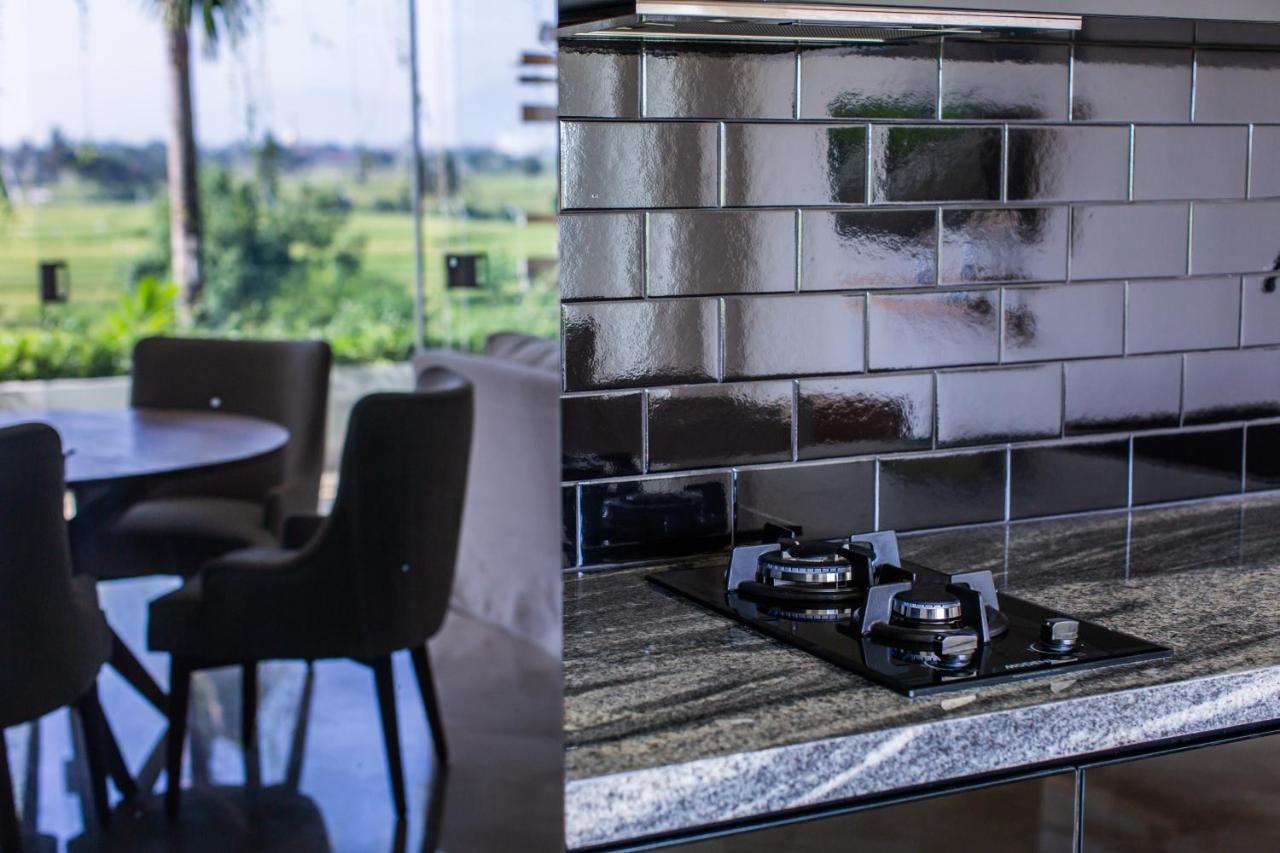 Aparthotel The Double View Mansions Bali Canggu Exterior foto