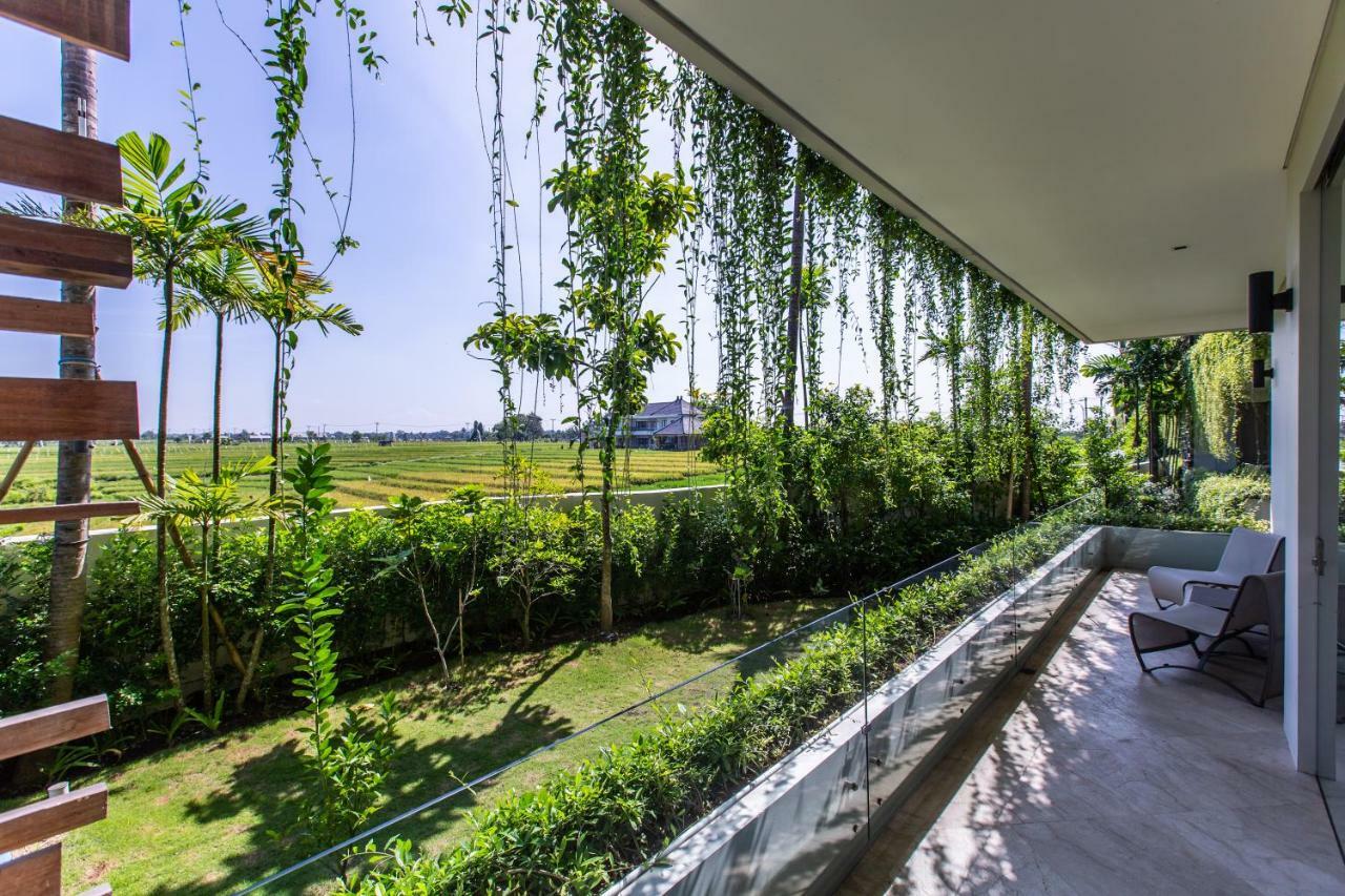 Aparthotel The Double View Mansions Bali Canggu Exterior foto